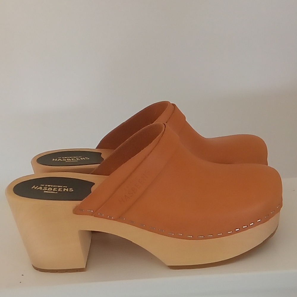 ***SOLD*** Swedish Hasbeens "Louise" Clogs NEW